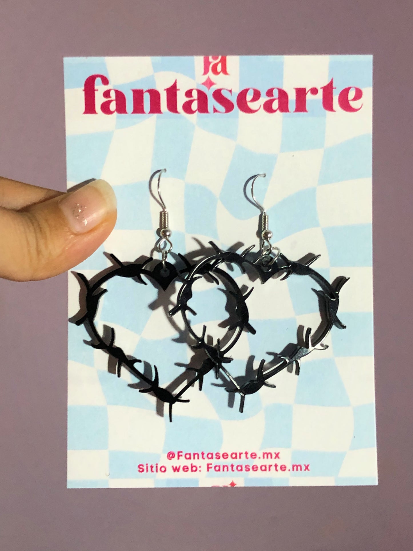 Corazones con púas